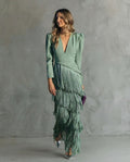 Clara · Abito Elegante con Maniche a Frange